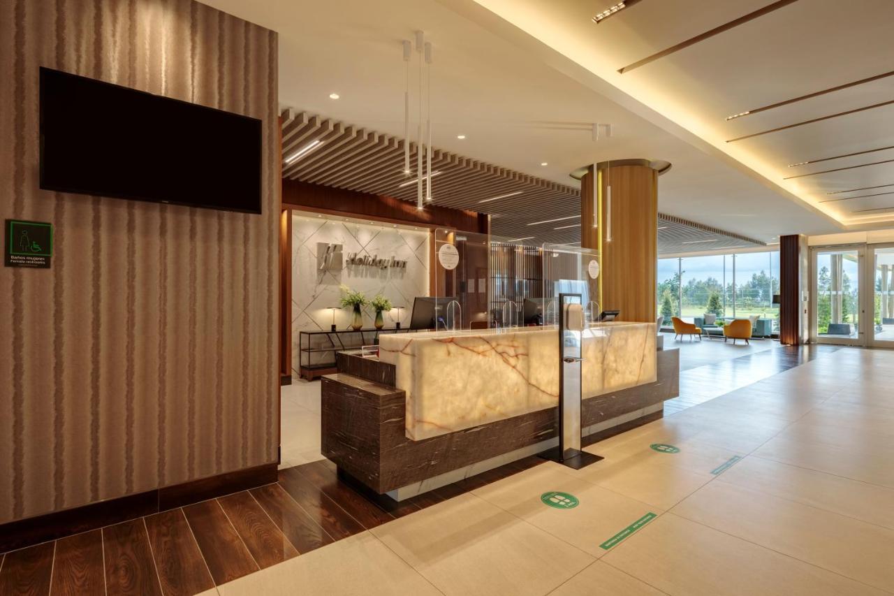 ฮอลิเดย์ อินน์ กีโต แอร์พอร์ต ตาบาเบลา ภายนอก รูปภาพ Lobby